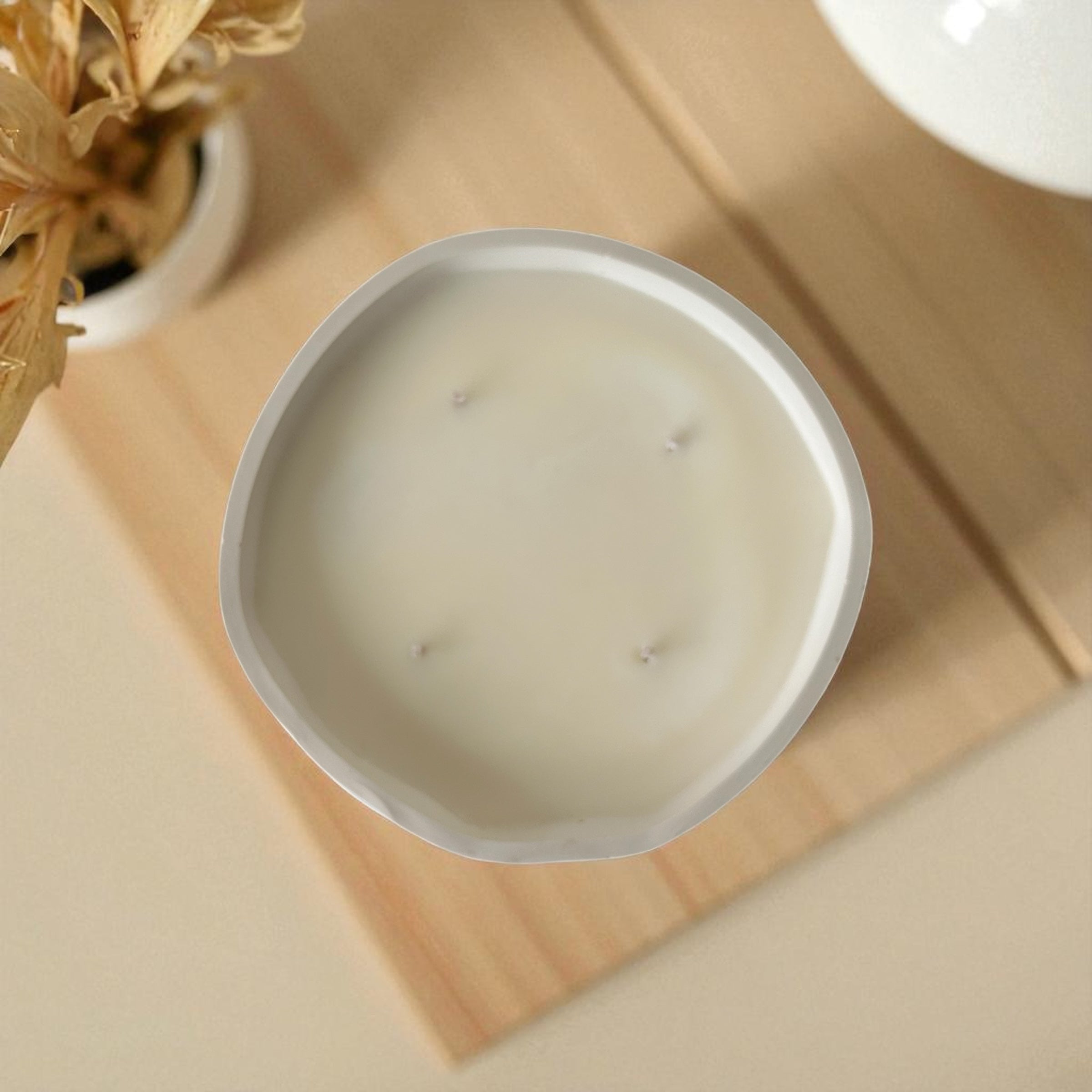 Scandinavian Bloom – A Signature SoHo Candle - 565g